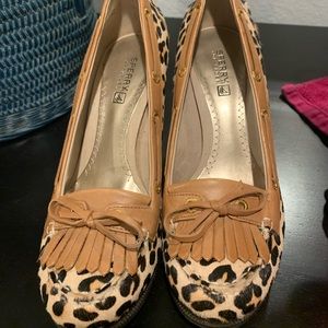 Sperry wedges. Size 6.5.